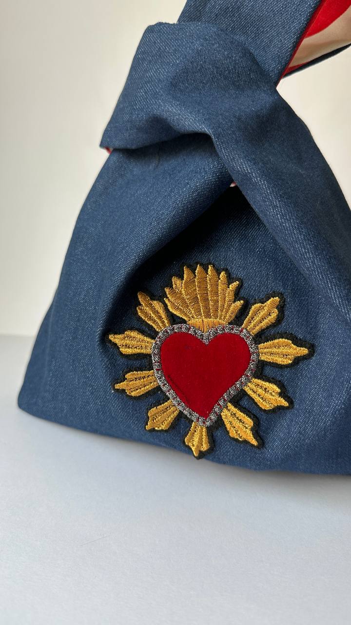 Japanese knot Heart