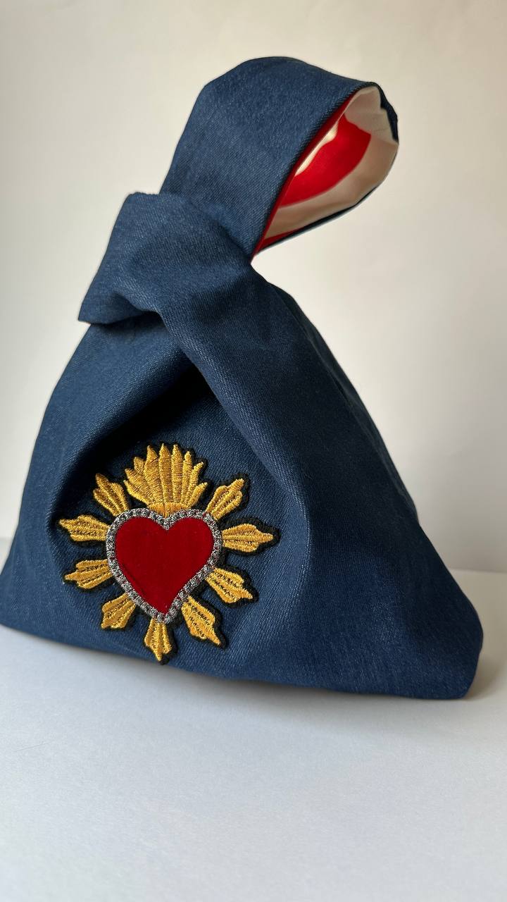 Japanese knot Heart