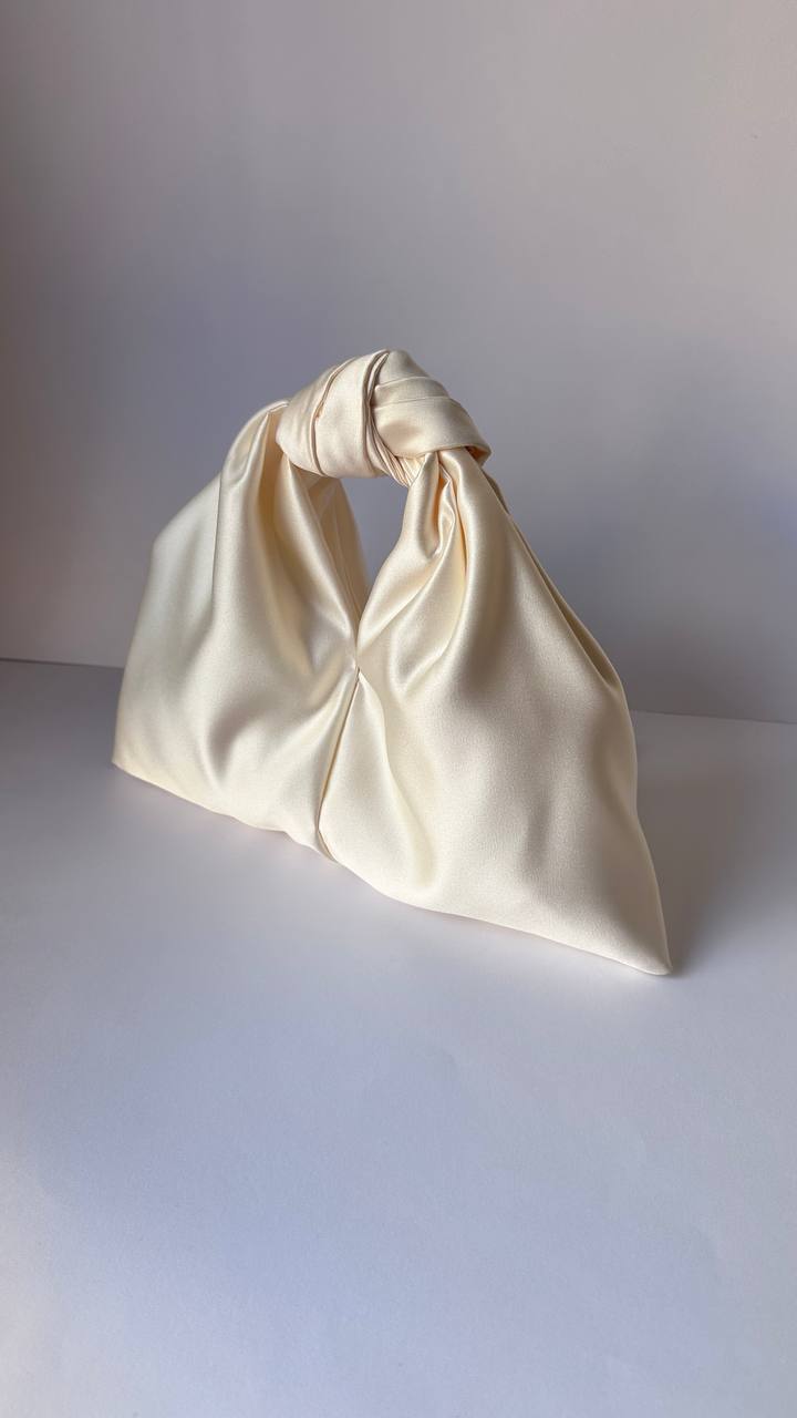Bag One Knot ivory