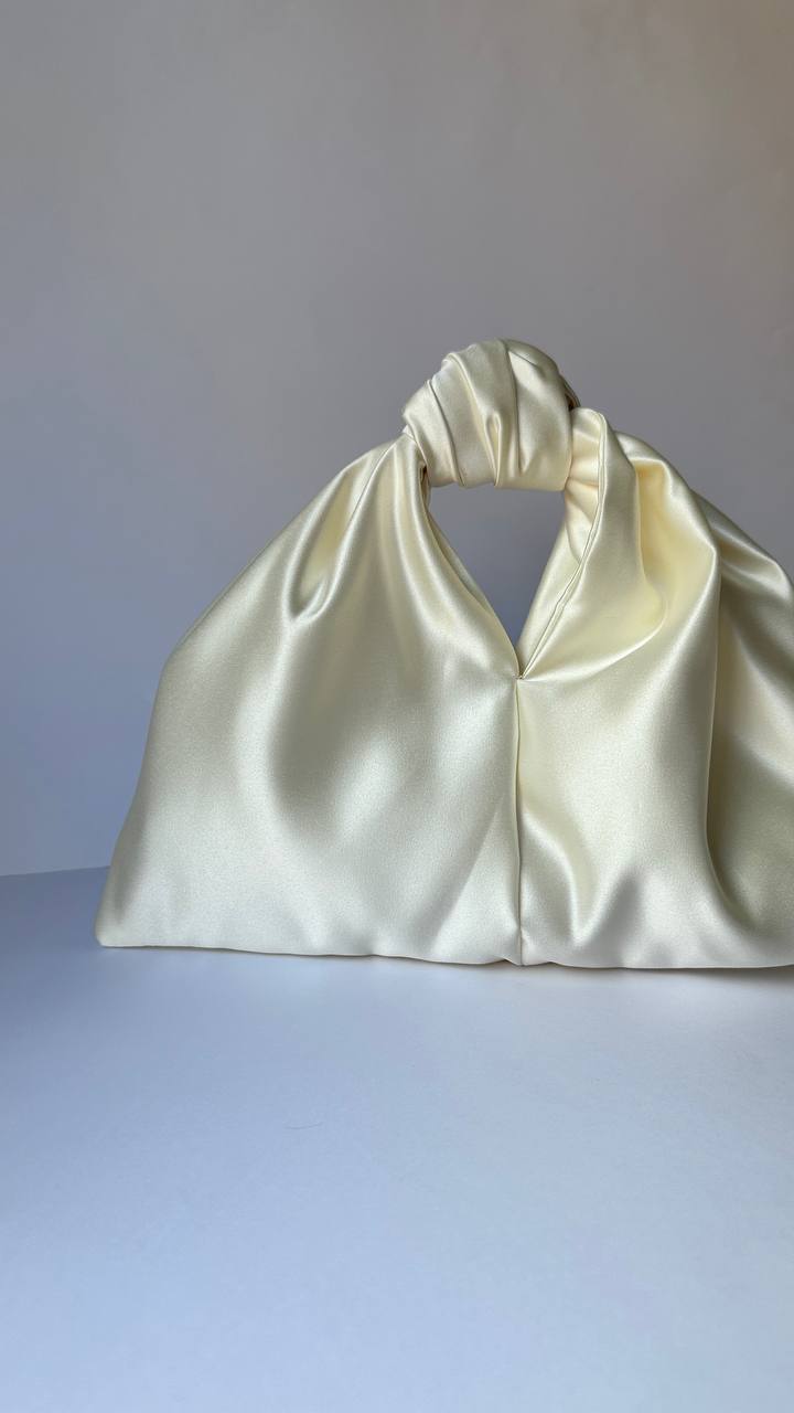 Bag One Knot warm ecru