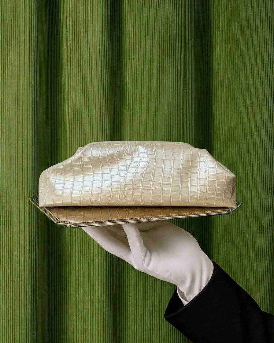 Baguette clutch CROCO in ivory