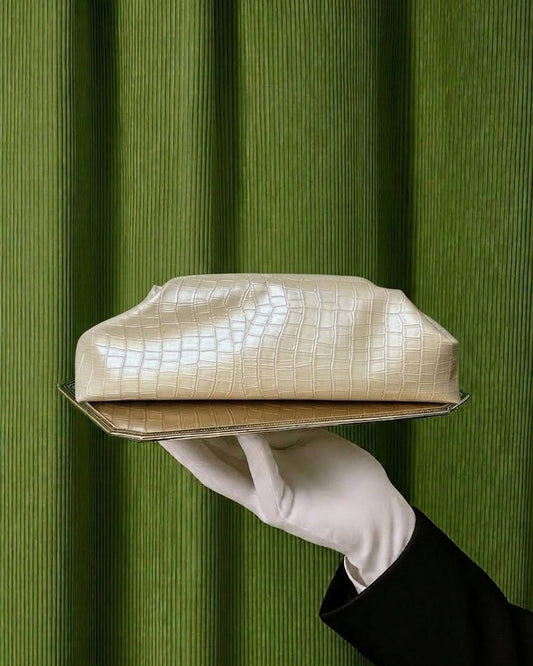 Baguette clutch CROCO in ivory