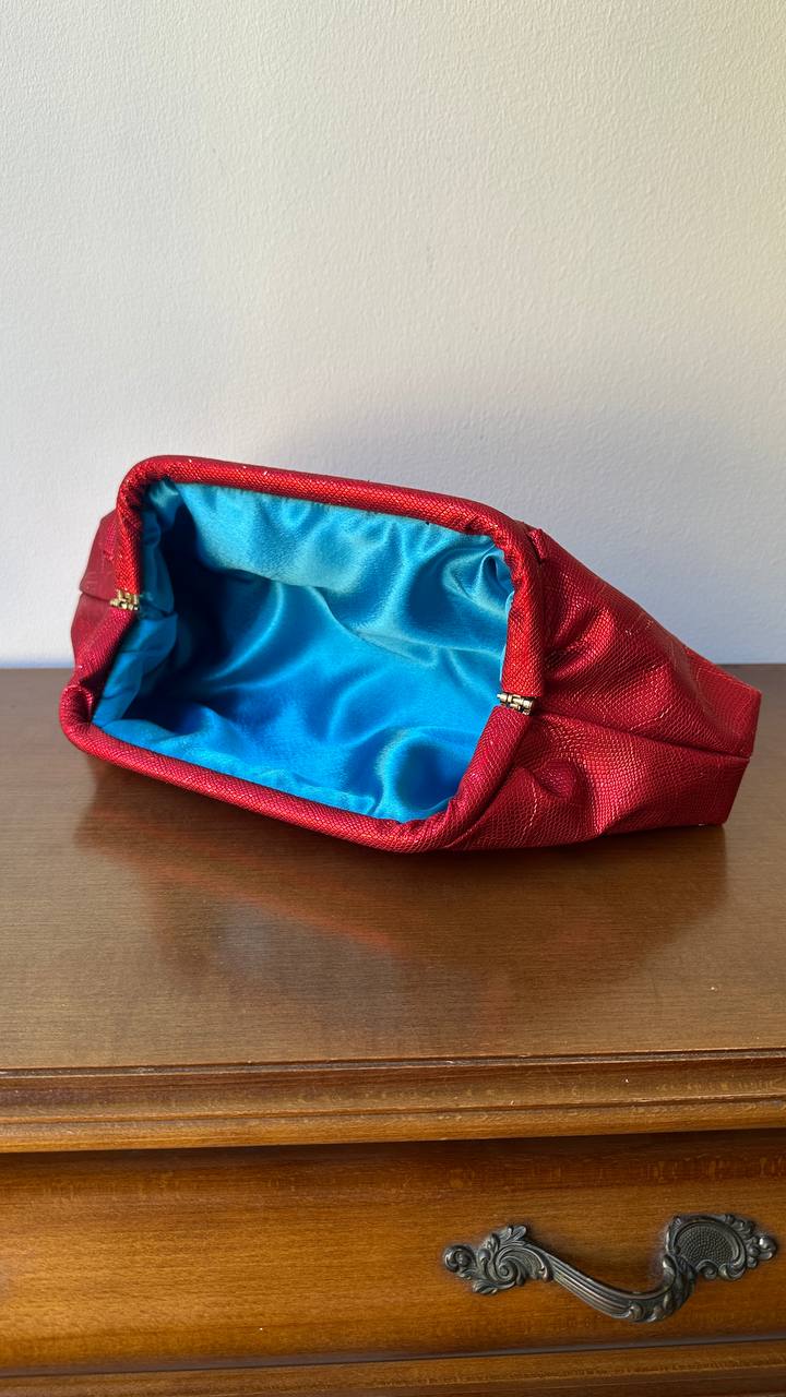 Baguette clutch Snake in red