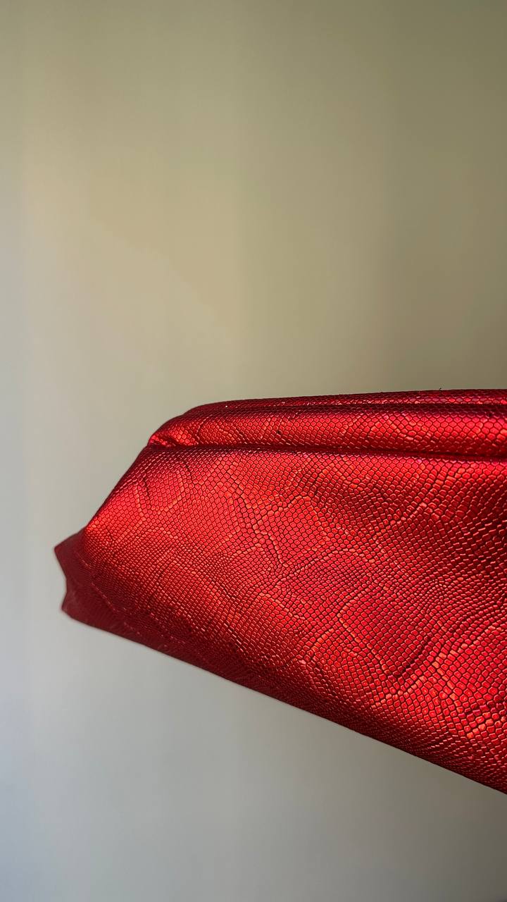 Baguette clutch Snake in red